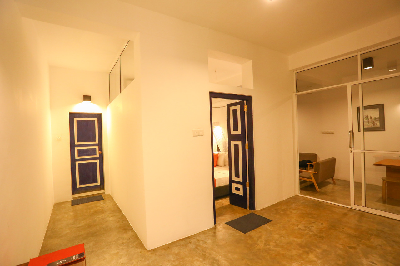 Apartent roomy